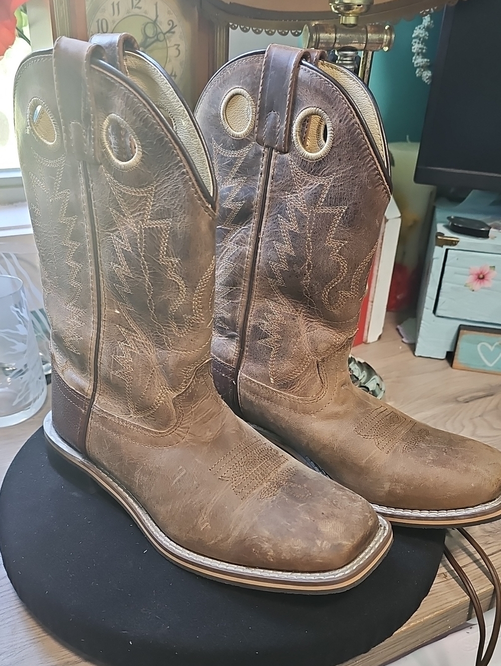 Smokey Mountain Brown Distressed Western Cowboy Boots with Pull Holes Size 5